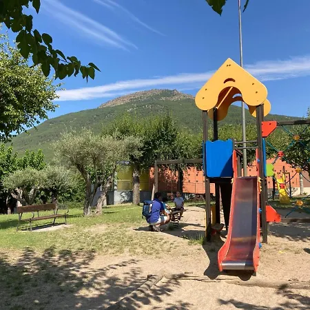 En Valle Del Tietar Feriehus *